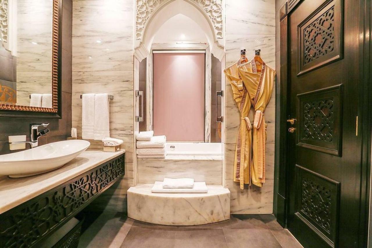 Zabeel Saray Royal Residences Lagoon Villa Dubai Esterno foto