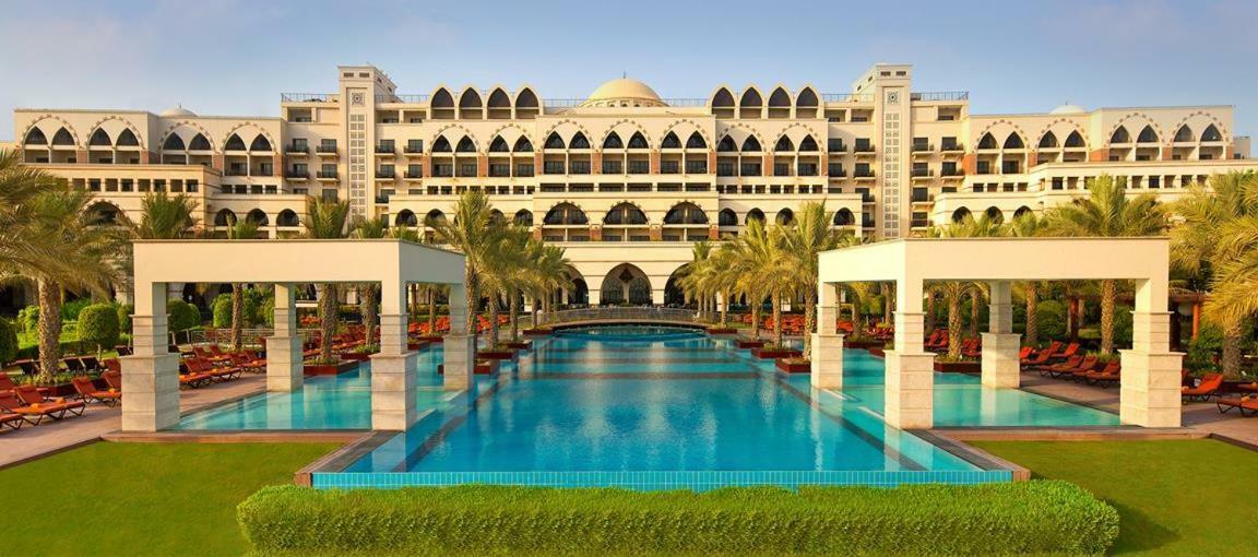 Zabeel Saray Royal Residences Lagoon Villa Dubai Esterno foto